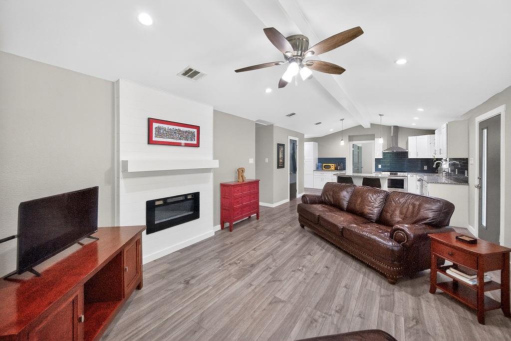 600 Bunny Rabbit Road Property Photo 3