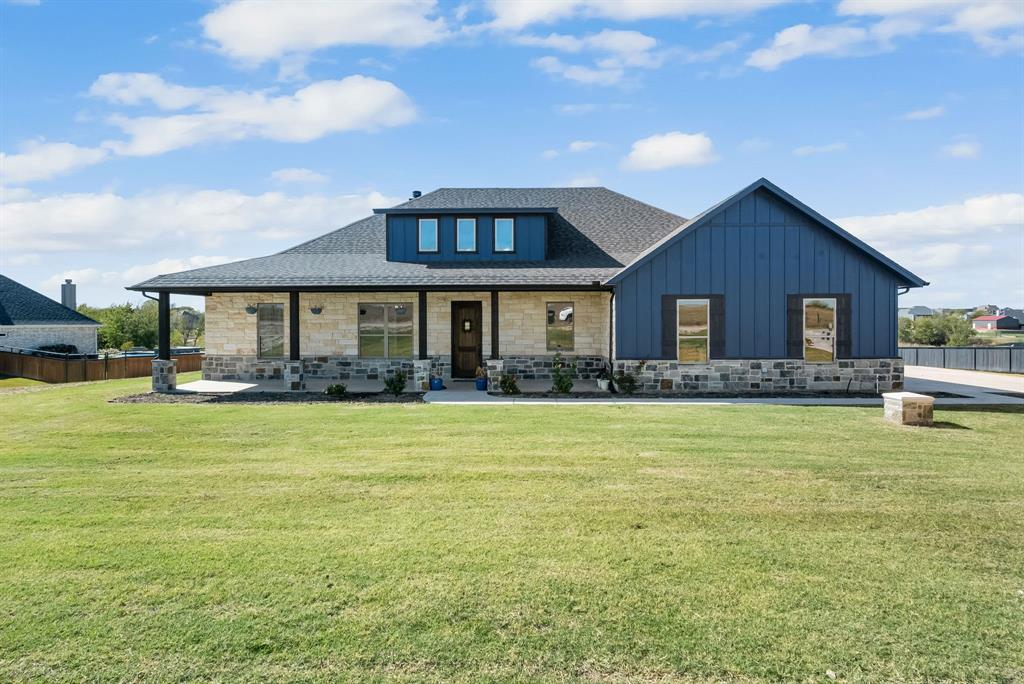 1103 Pioneer Crossing Property Photo 1