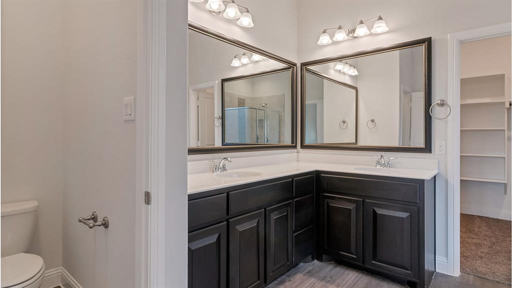725 Soaring Hawk Drive Property Photo 20