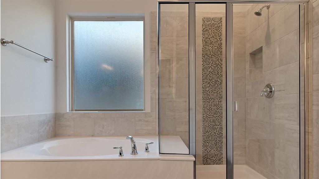 725 Soaring Hawk Drive Property Photo 21