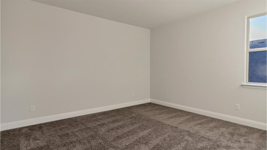 725 Soaring Hawk Drive Property Photo 32