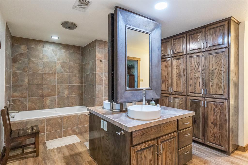 440 Lakeside Drive Property Photo 11