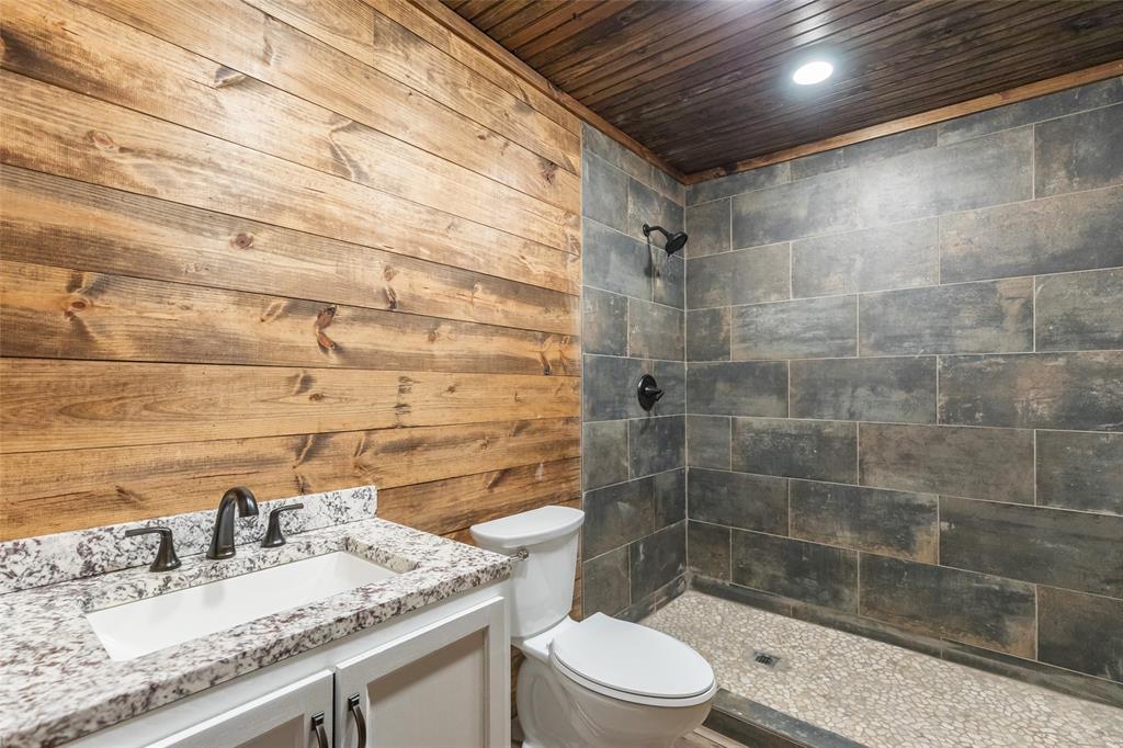 440 Lakeside Drive Property Photo 13