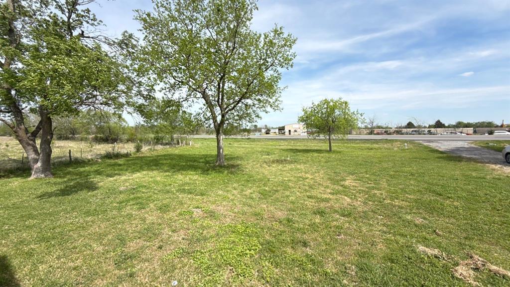 1338 S State Highway 121 Property Photo 31
