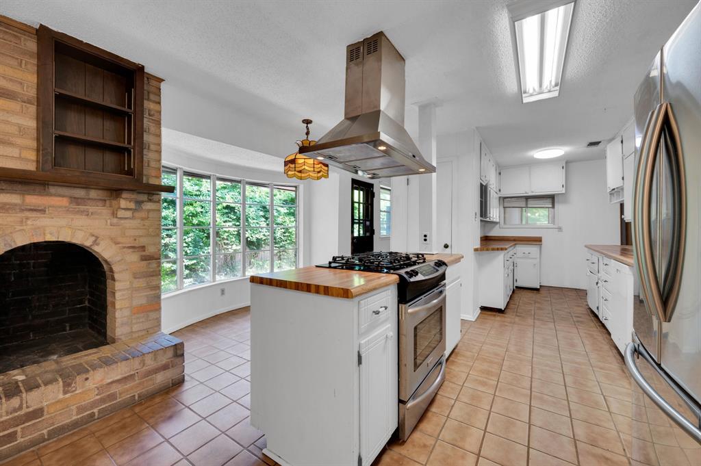 7509 Overhill Road Property Photo 7