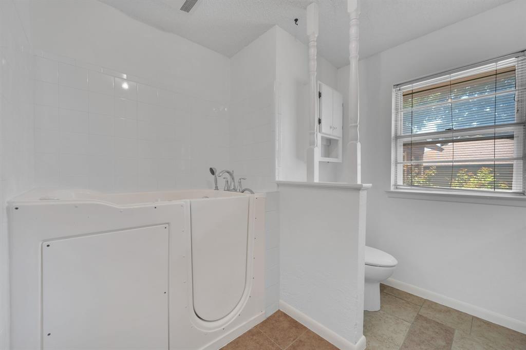 7509 Overhill Road Property Photo 16