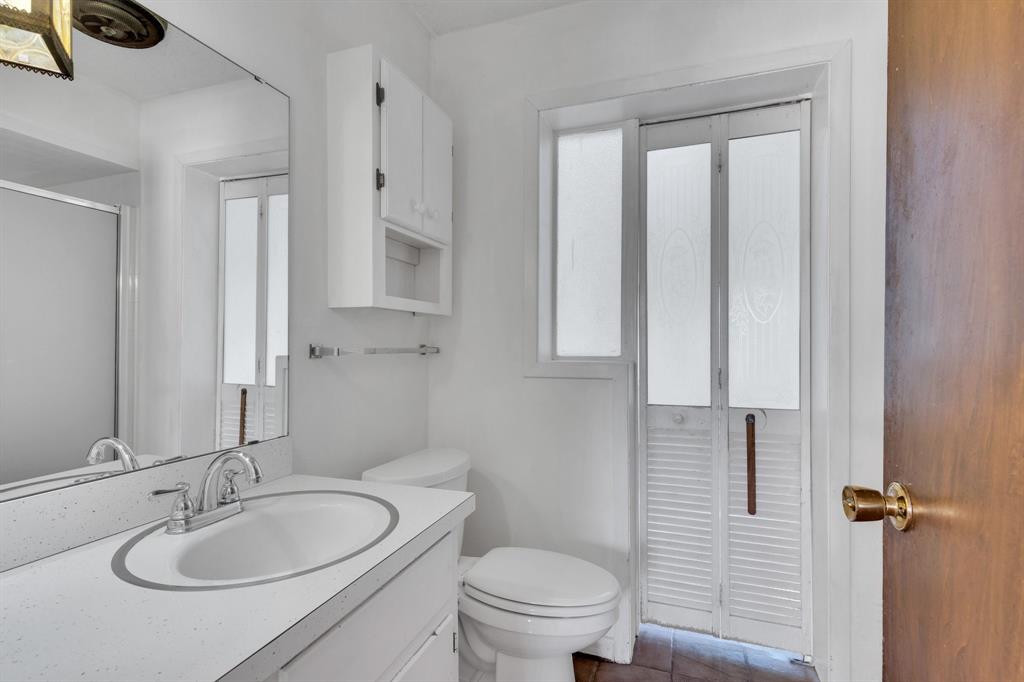 7509 Overhill Road Property Photo 23