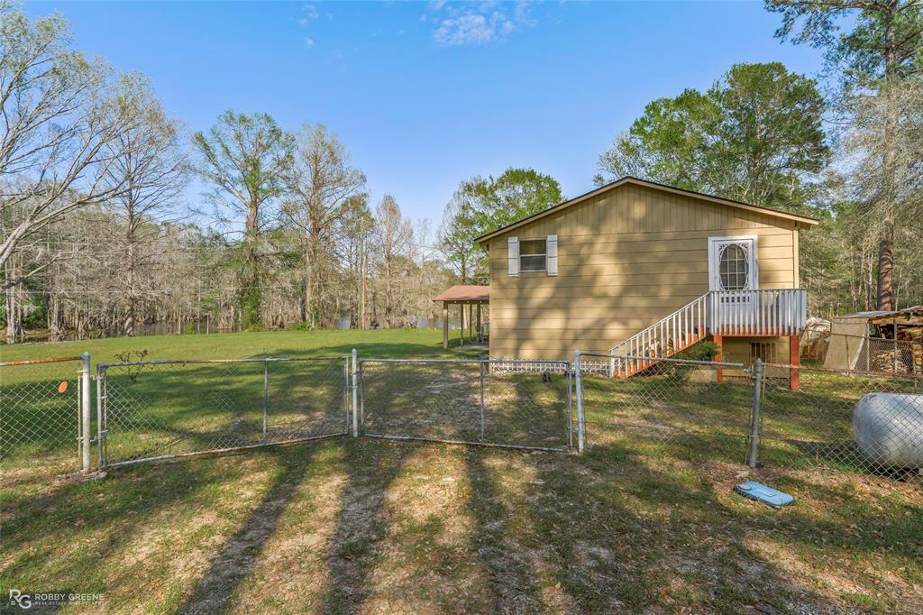 121 Willow Street Property Photo 13
