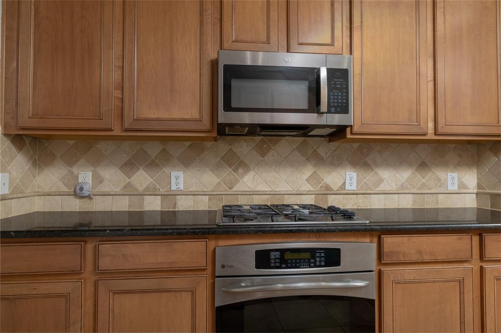 2108 Harris Place Property Photo 16