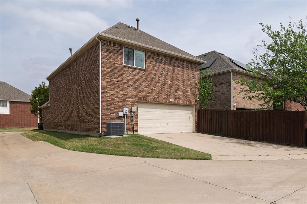 2108 Harris Place Property Photo 33