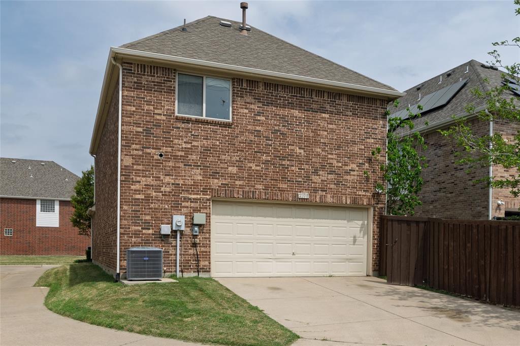 2108 Harris Place Property Photo 34