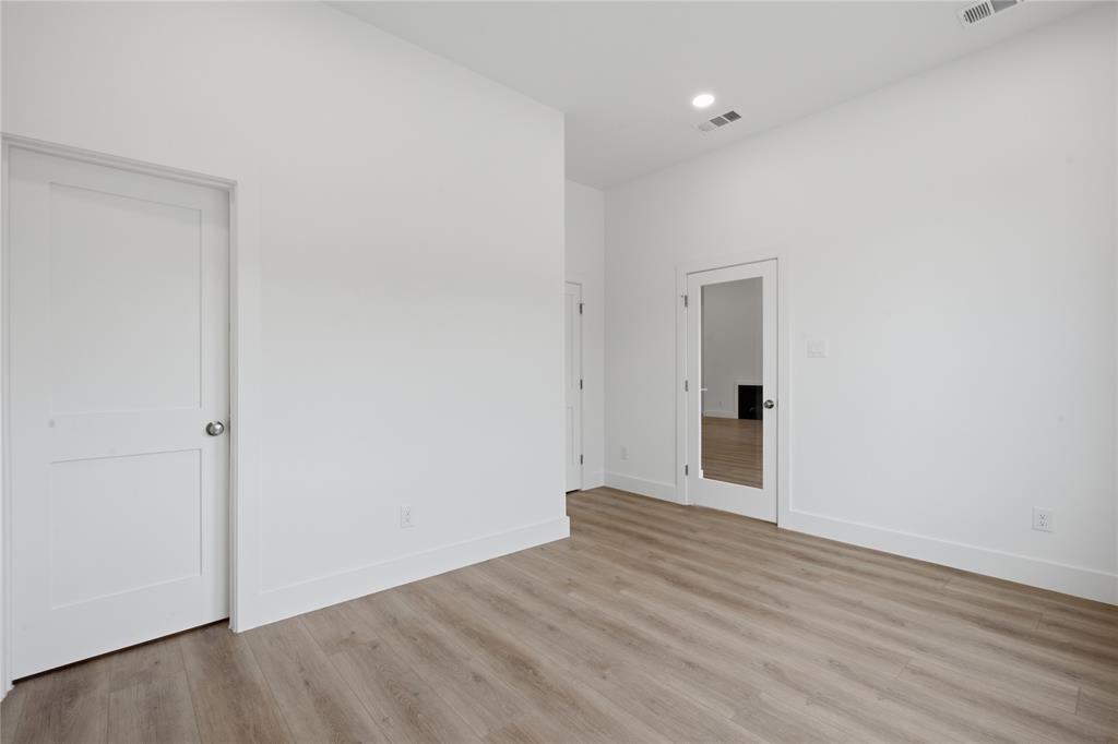 2634 Bainbridge Drive Property Photo 14