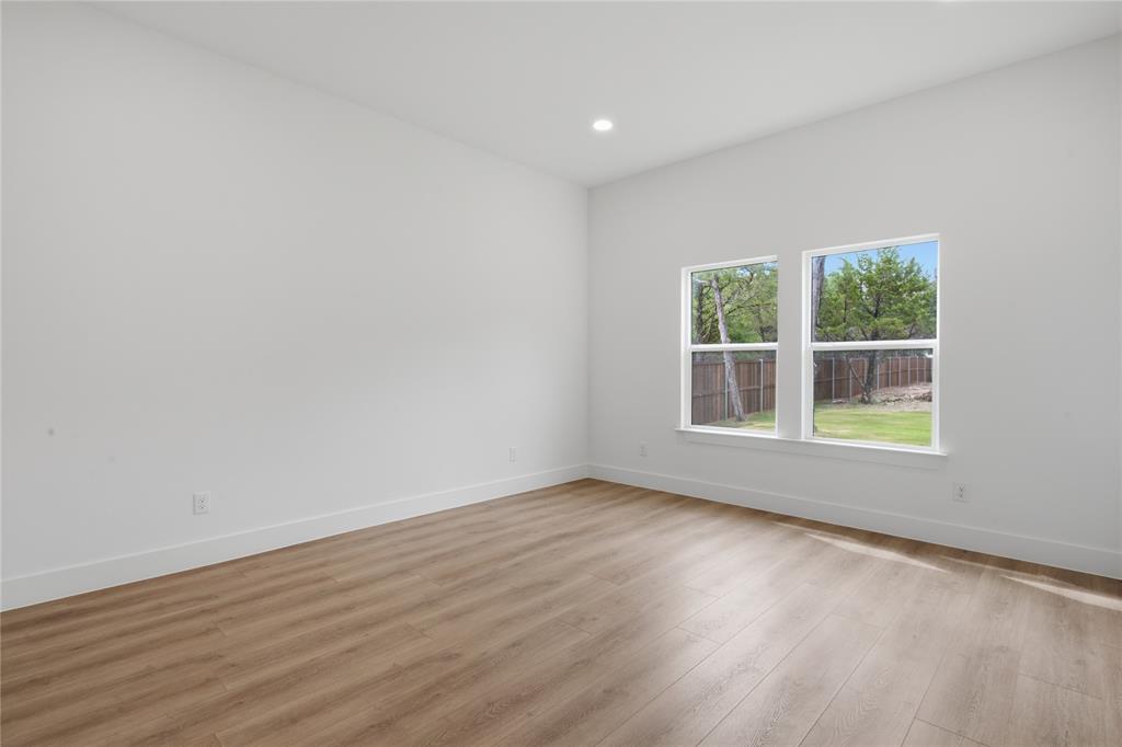 2634 Bainbridge Drive Property Photo 16