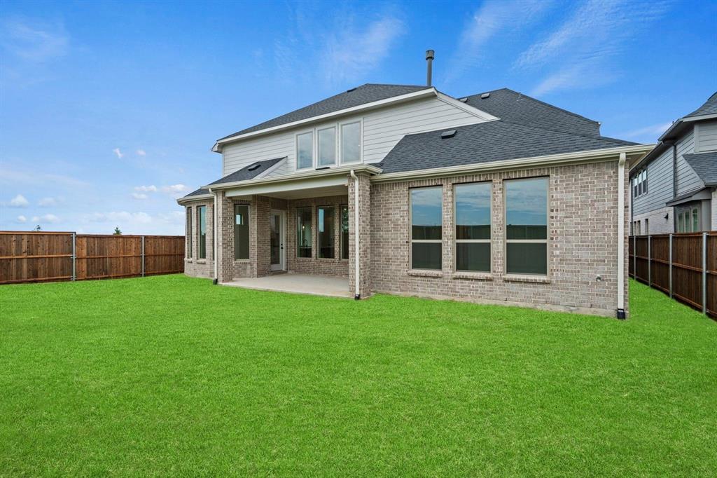 2824 Paddington Drive Property Photo 9