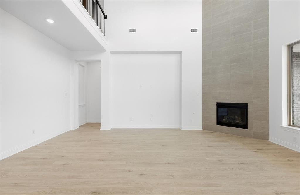 2824 Paddington Drive Property Photo 9