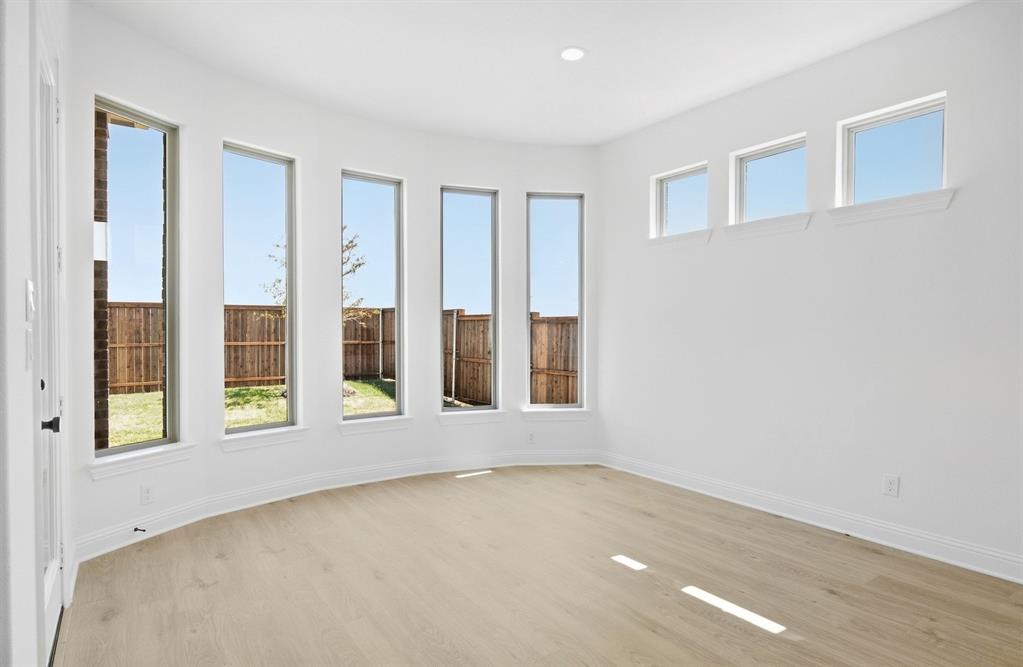 2824 Paddington Drive Property Photo 15