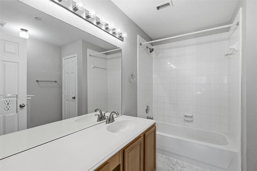 4921 Stone Gate Trail Property Photo 21