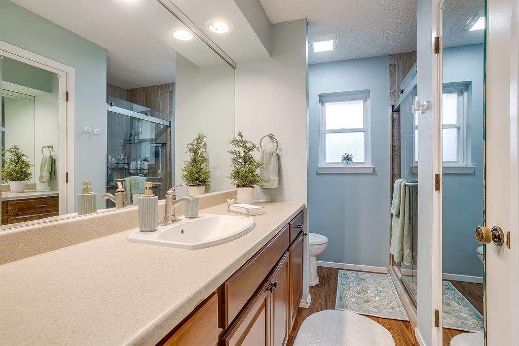 5011 Ledgestone Drive Property Photo 26
