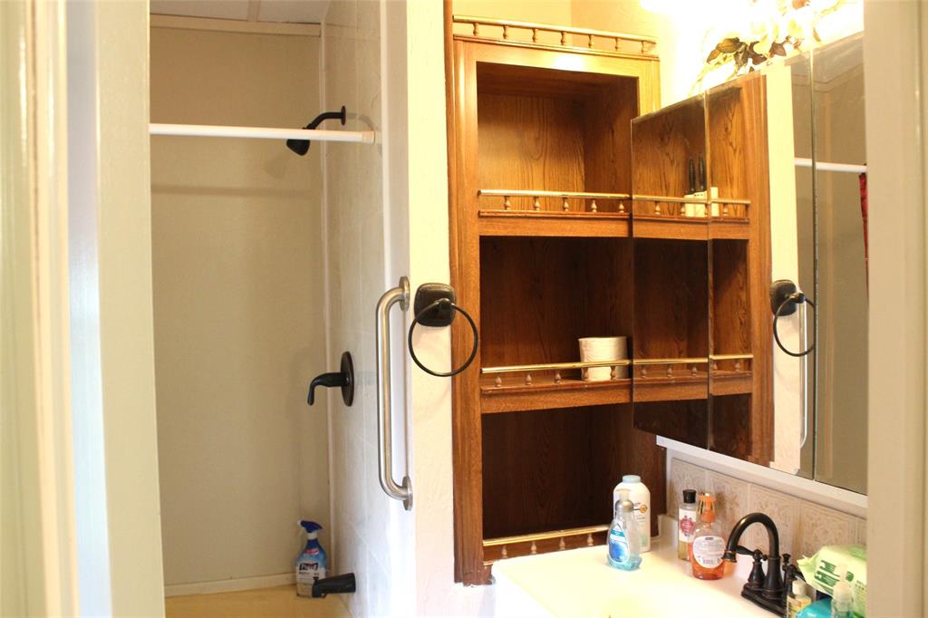 107 Shoreline Drive Property Photo 23