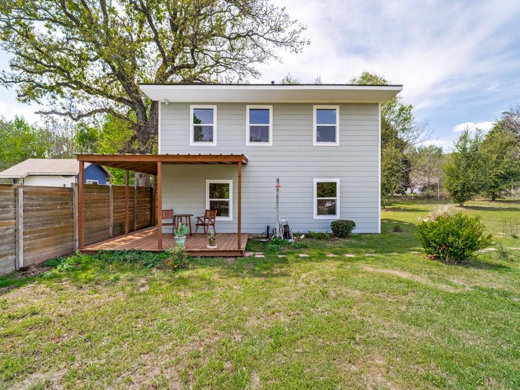 7904 River Run Property Photo 3
