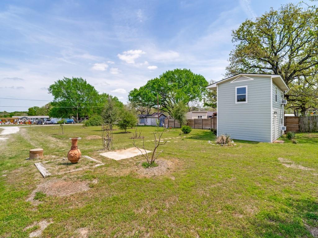 7904 River Run Property Photo 17