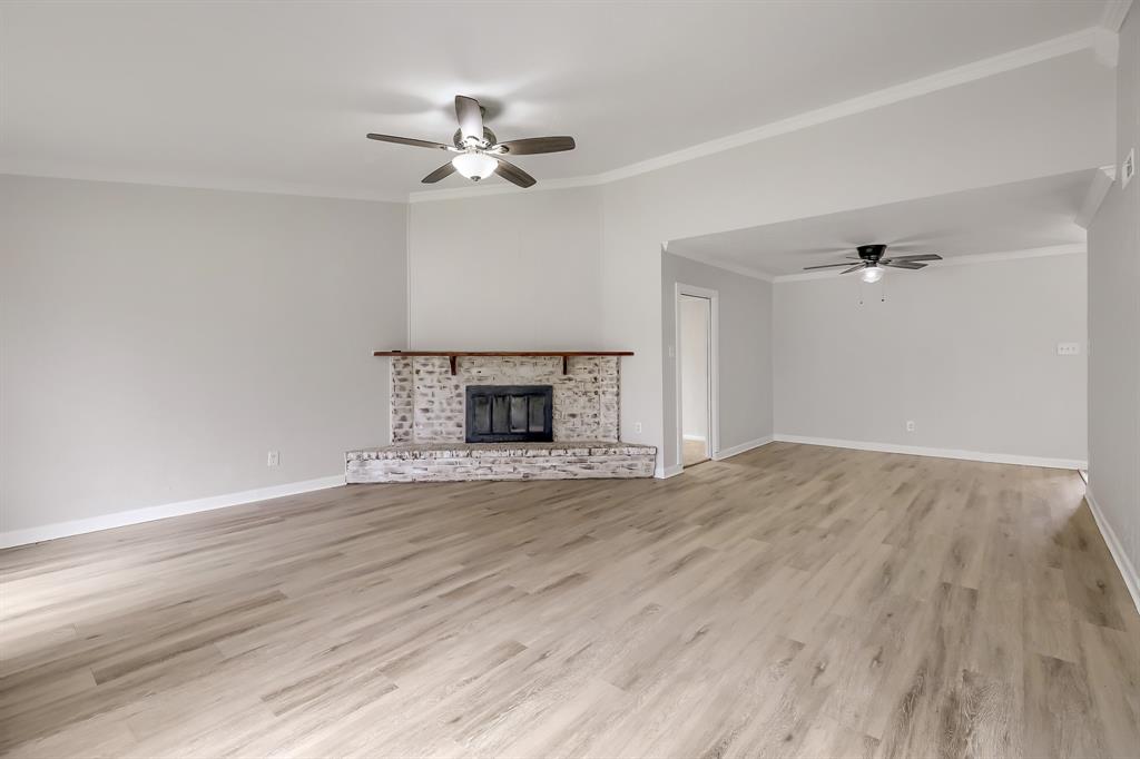 1200 Creekwood Court Property Photo 7