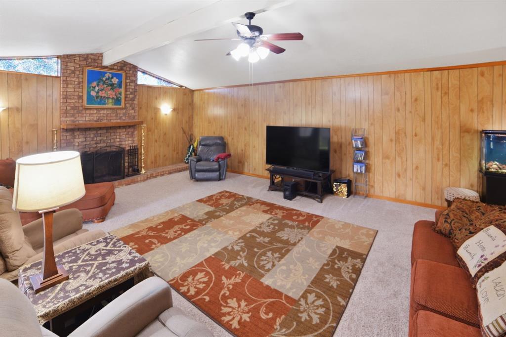 1129 Cloverdale Drive Property Photo 6