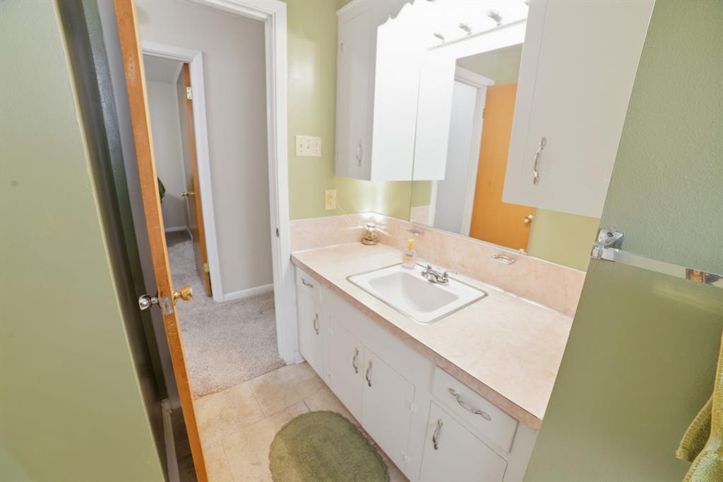 1129 Cloverdale Drive Property Photo 15