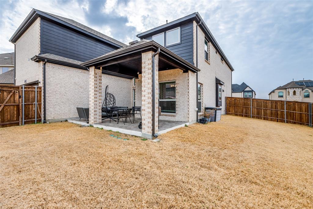 1352 Peregrine Trail Property Photo 35