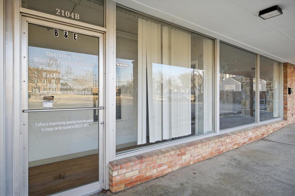 2108 Monroe Street B-e Property Photo 1
