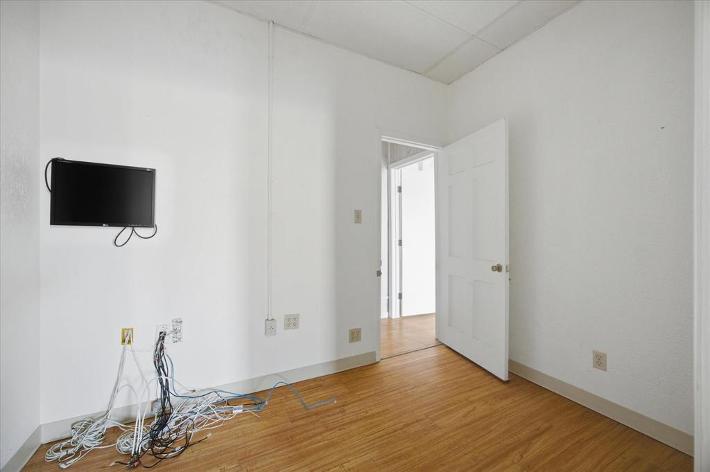 2108 Monroe Street B-e Property Photo 6