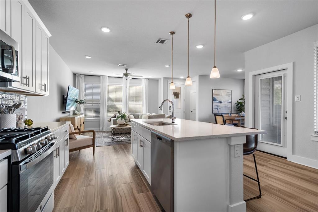 1346 Roundup Way Property Photo 8