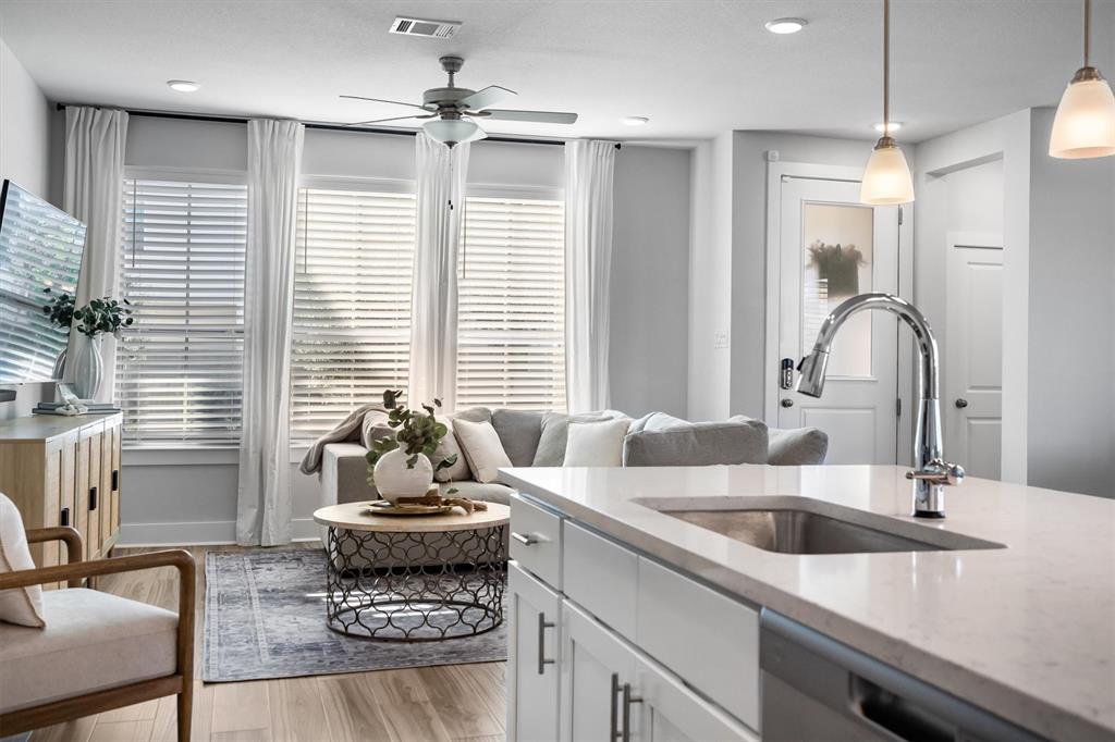 1346 Roundup Way Property Photo 15
