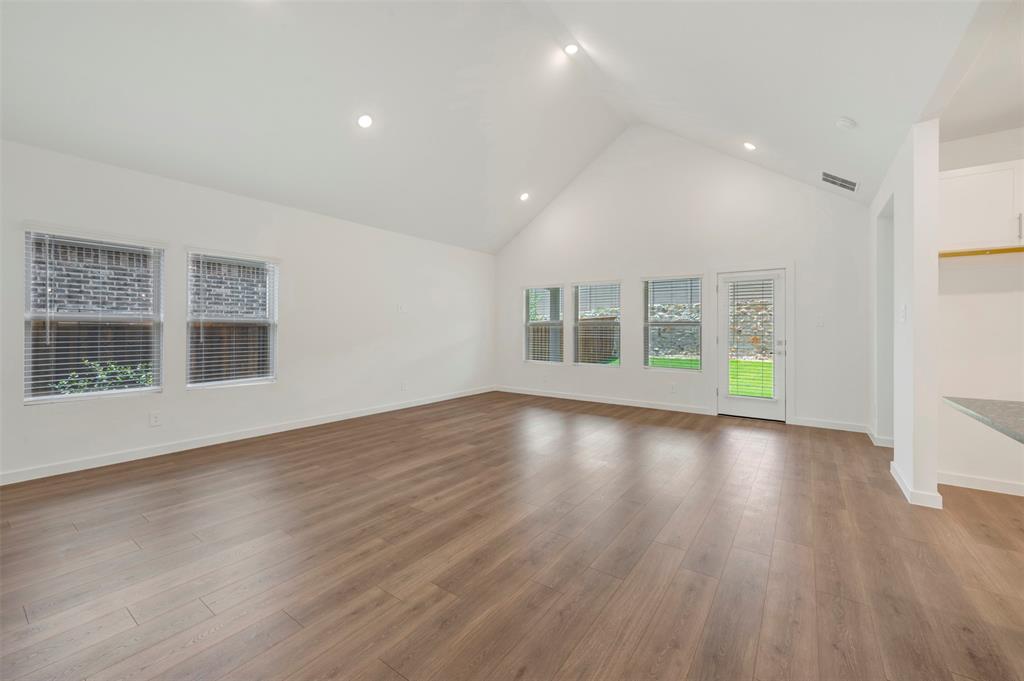 148 Summer Rain Way Property Photo 6