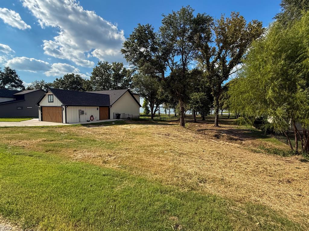 1520 Shoreline Drive Property Photo 17
