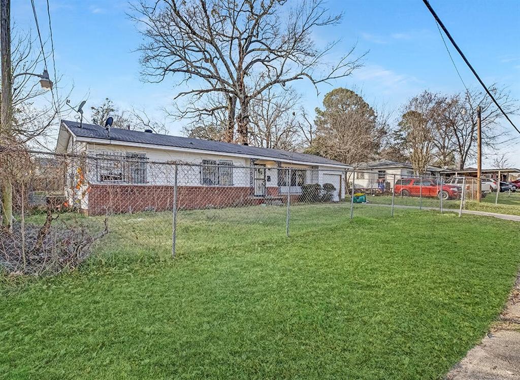 1121 Wheeler Street Property Photo 3