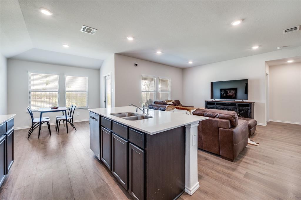13105 Dawson Drive Property Photo 9