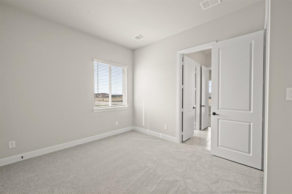 17224 Musial Court Property Photo 8