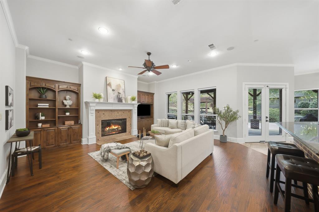 14907 Lake Forest Drive Property Photo 8