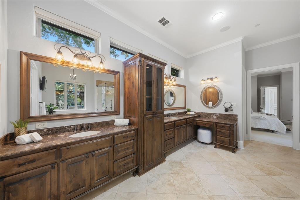 14907 Lake Forest Drive Property Photo 18