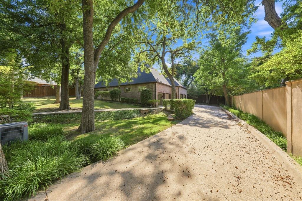 14907 Lake Forest Drive Property Photo 33