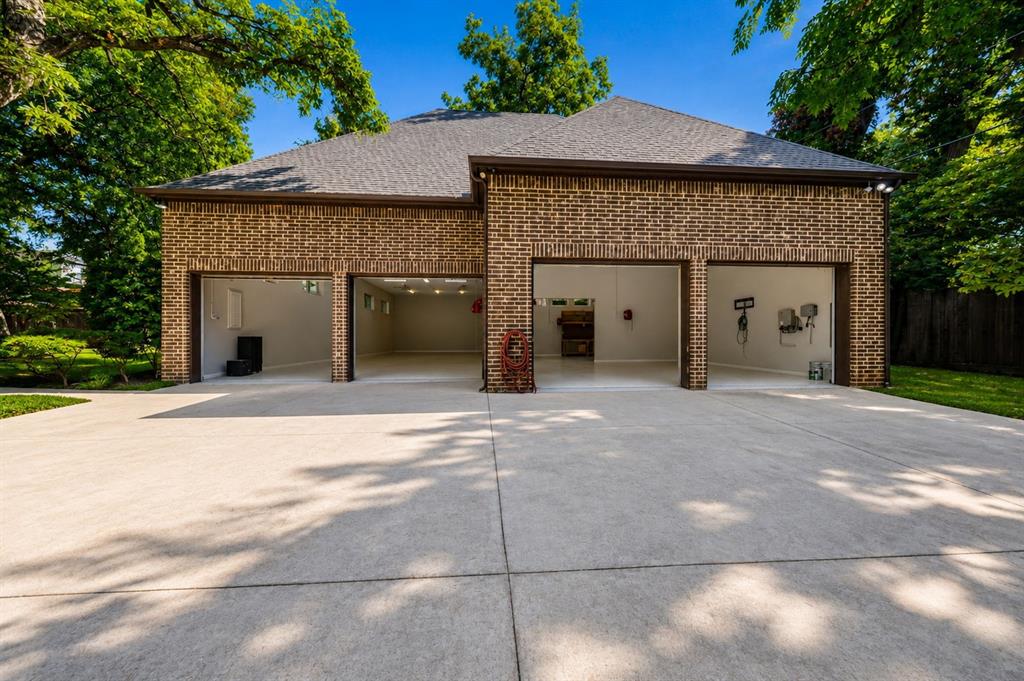 14907 Lake Forest Drive Property Photo 35
