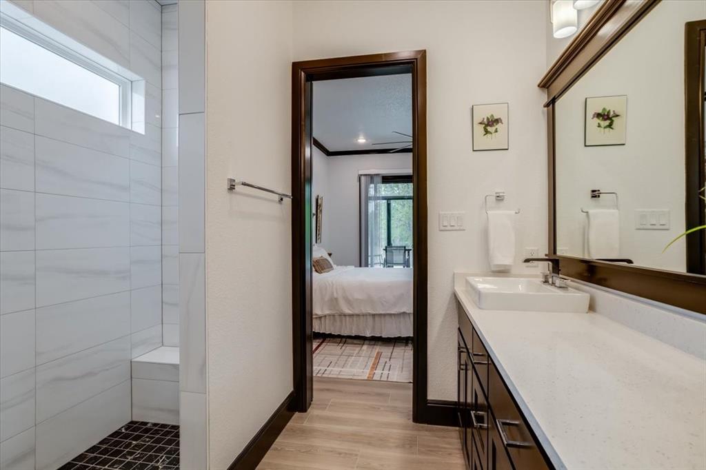 124 Cote D Azur Drive Property Photo 16
