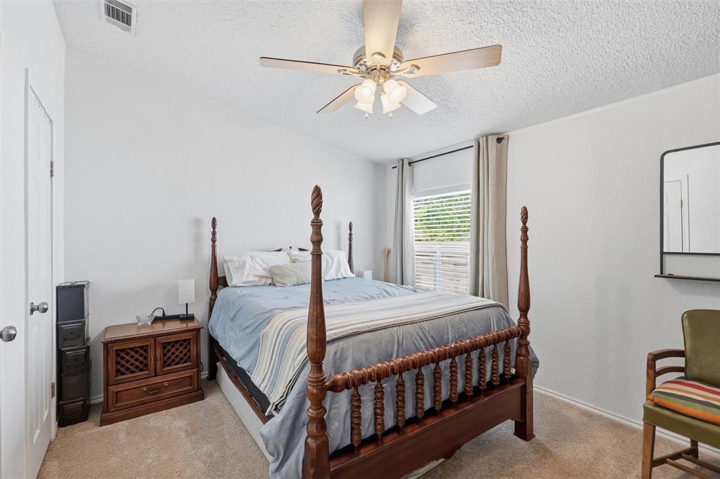 1105 E Lake Drive Property Photo 16