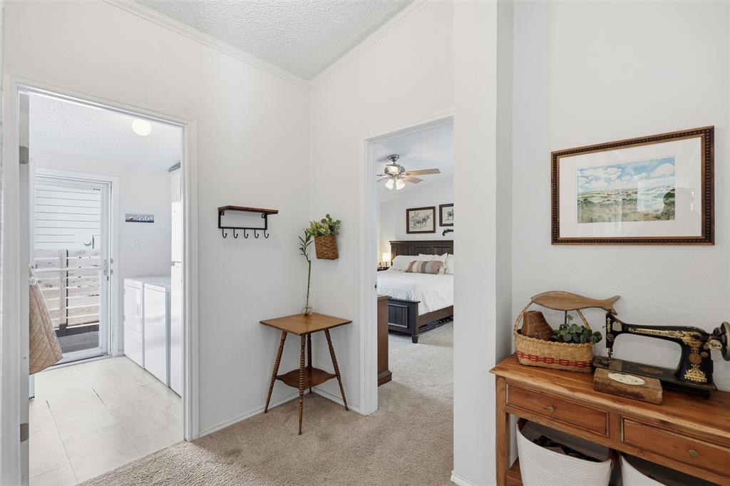 1105 E Lake Drive Property Photo 17