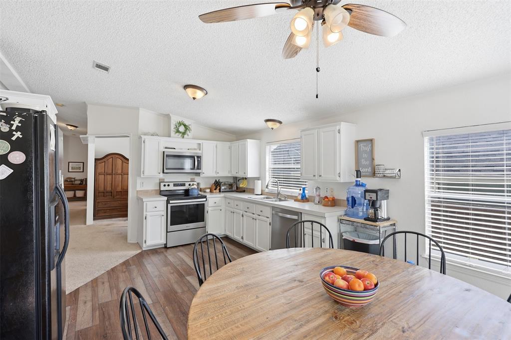 1105 E Lake Drive Property Photo 20