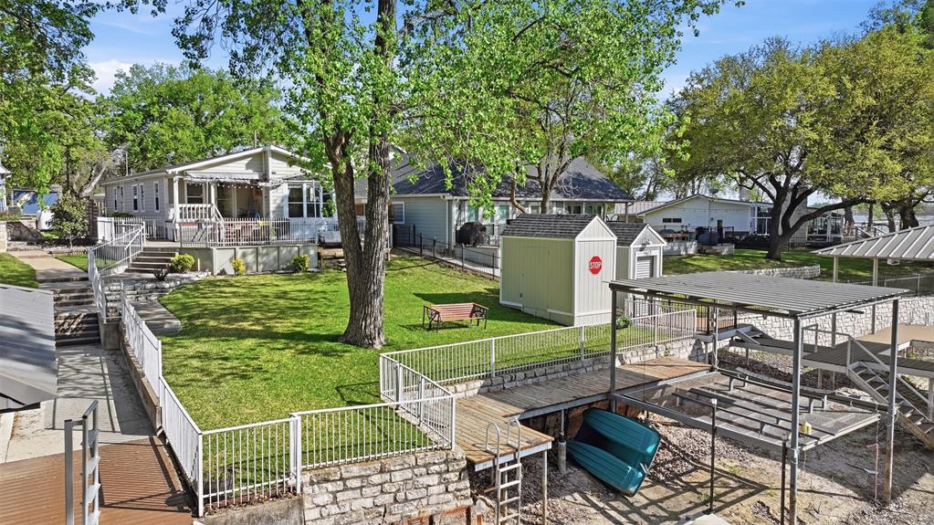 1105 E Lake Drive Property Photo 26