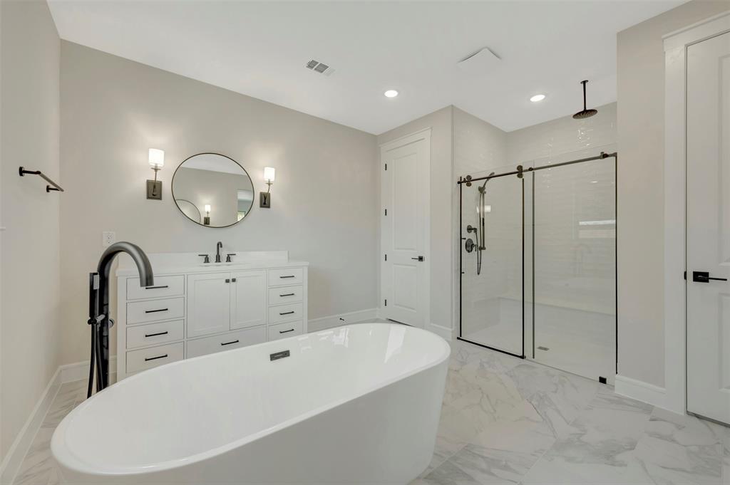 5668 Taylor Trail Property Photo 17