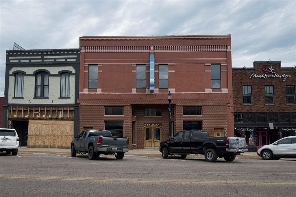 425 W Main Street Property Photo 5