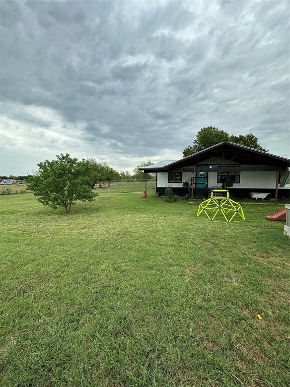 1074 County Road 142 Property Photo 4